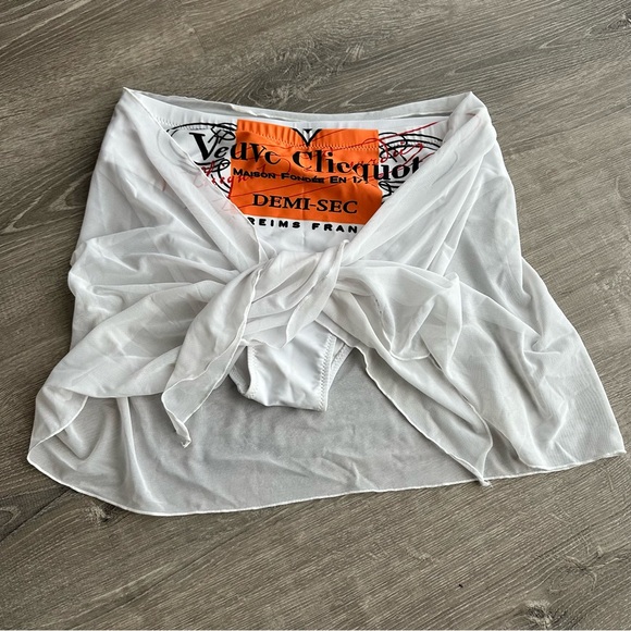 Veuve Clicquot White Bikini Bottoms and White Sarong - Picture 9 of 9